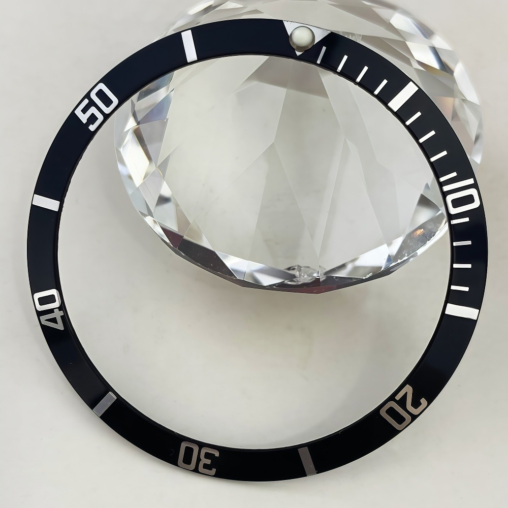 Retro 36.5mm bezel Aluminium L - Reel Case のレビューと価格