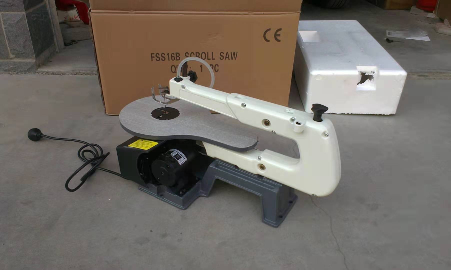 Wood Cutting Industrial Deskto - Electric Reel のレビューと価格